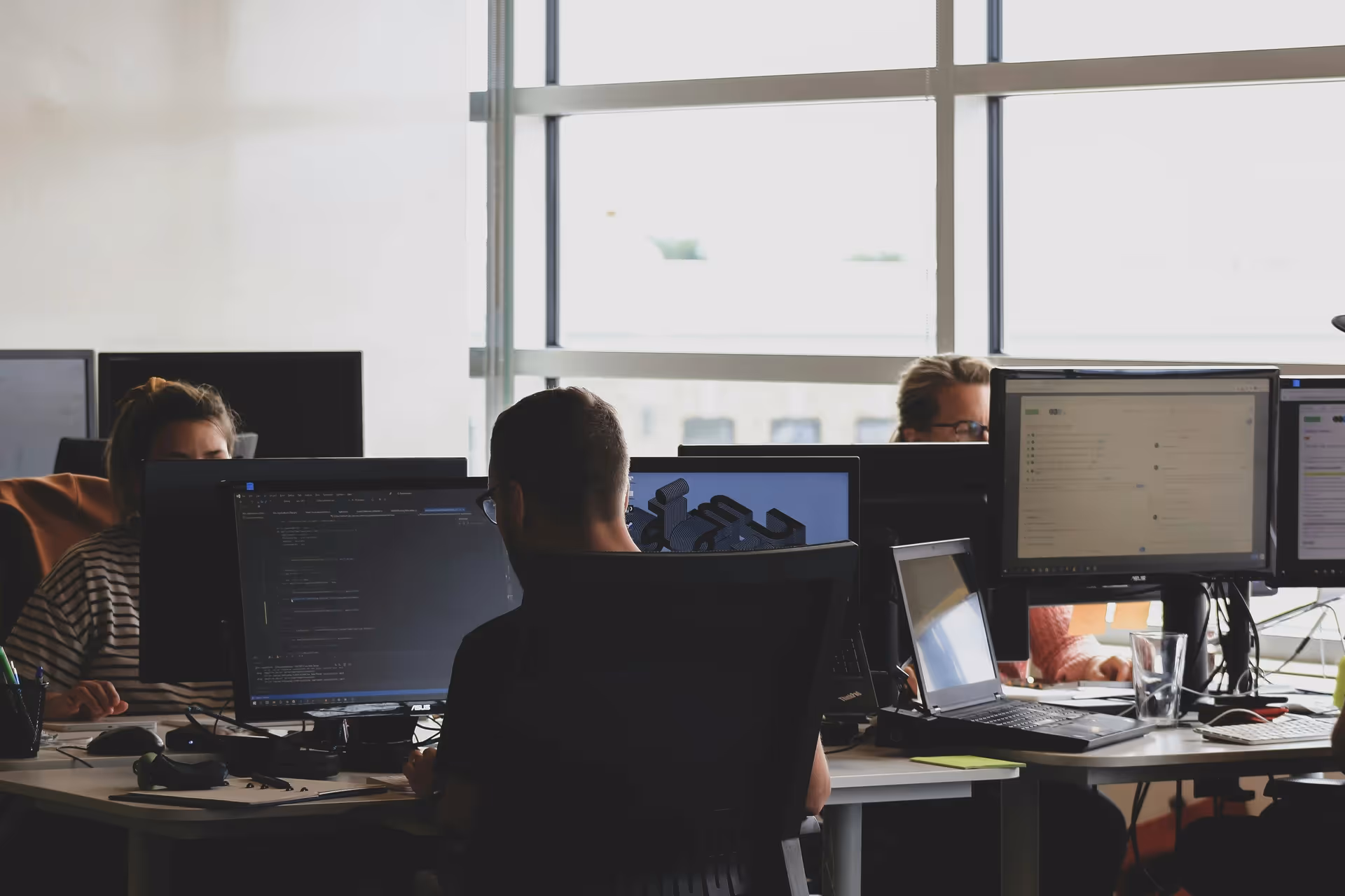Postes de travail & périphériques